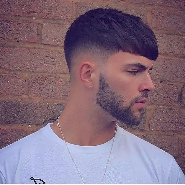 20 Trendy Buzzcut Hairstyles for Men for Every Face and Hairline 5 Short Buzz With a Crisp Line-Up for Textured Hair