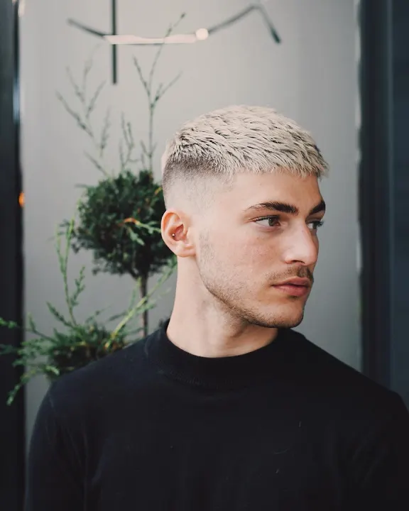 23 Trendy French Crop Hairstyles for Men to Try in 2026 7 Platinum Blonde French Crop