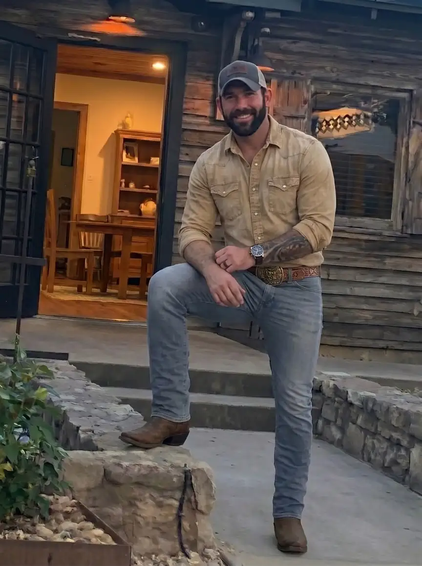  The Western Snap Shirt That Looks Lived In, Not Rented for the Weekend