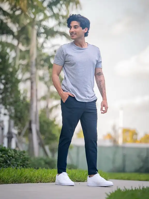 17 Summer Outfits for Short Men Who Want Better Proportions 8 Grey Tee With Navy Tapered Trousers