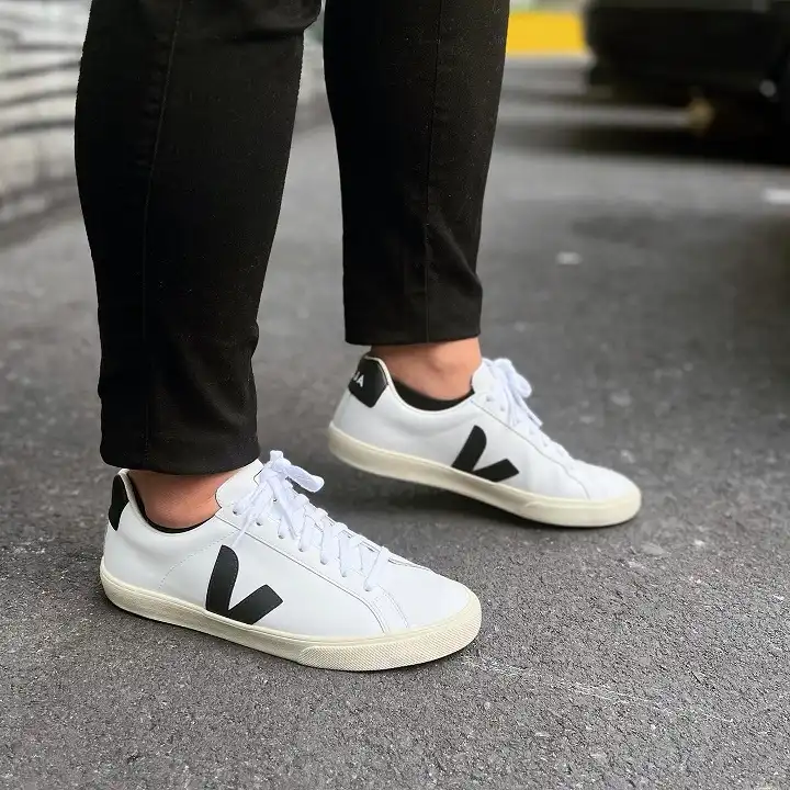 15 Minimalist Men's Sneakers Every Guy Should Know 4 Veja Esplar / V-10