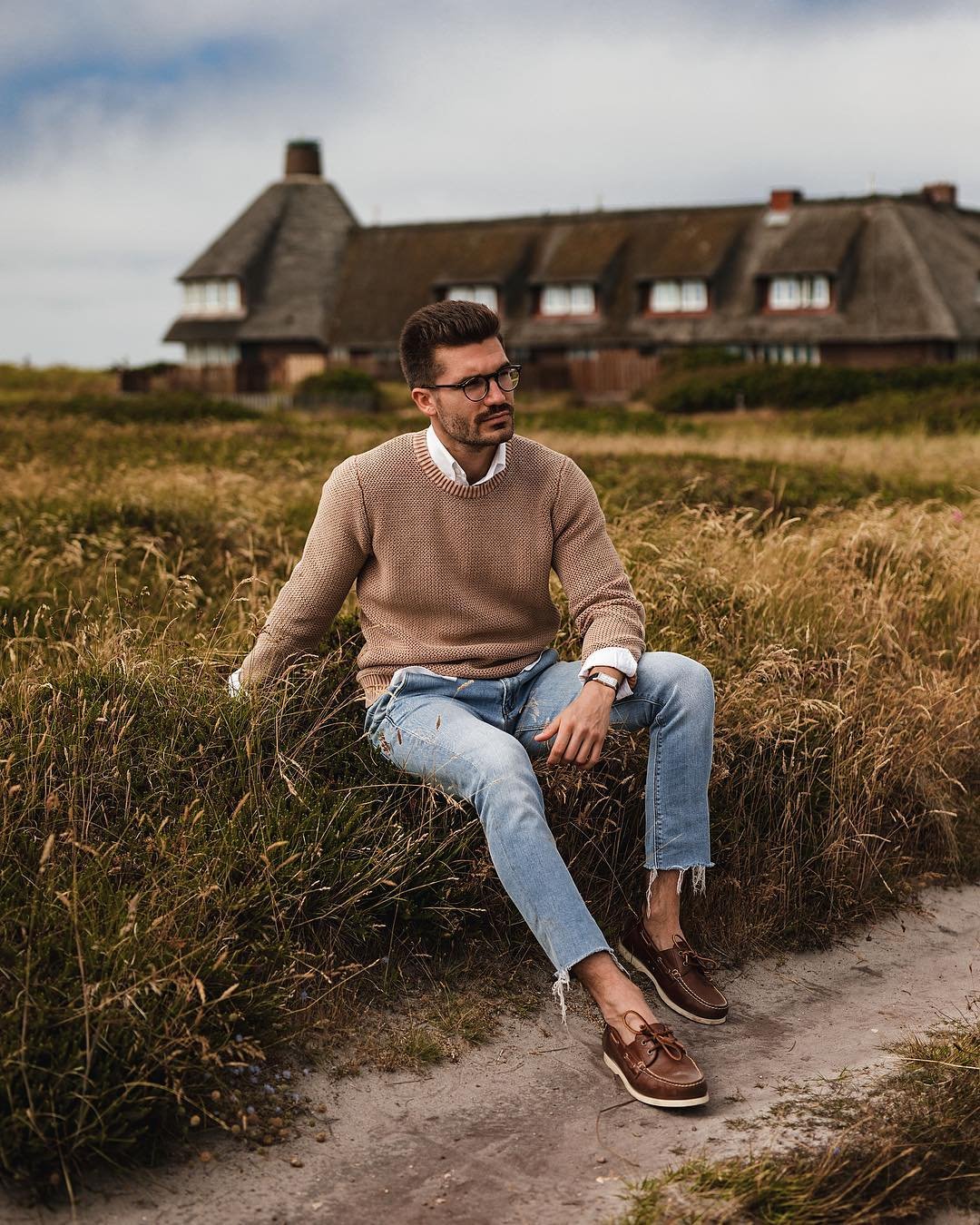 15 Men’s Business Casual Outfits for Trip Dress Code Days 11 10.-The-Warm-Weather-Business-Travel-Outfit