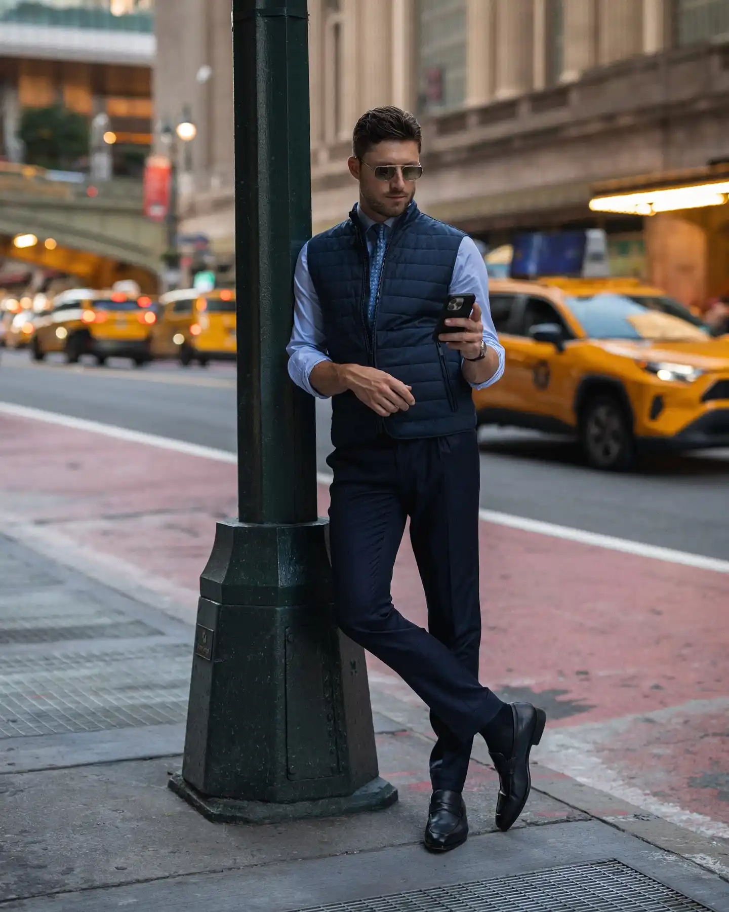 15 Men’s Business Casual Outfits for Trip Dress Code Days 9 8. The Hotel Lobby Workday Outfit