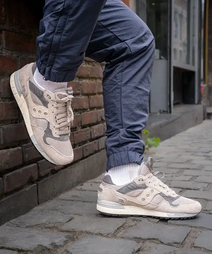 18 Best Men's Sneakers for Work That Actually Pass a Dress Code 17 Saucony Shadow 5000: The Understated Choice Nobody Else in the Office Owns