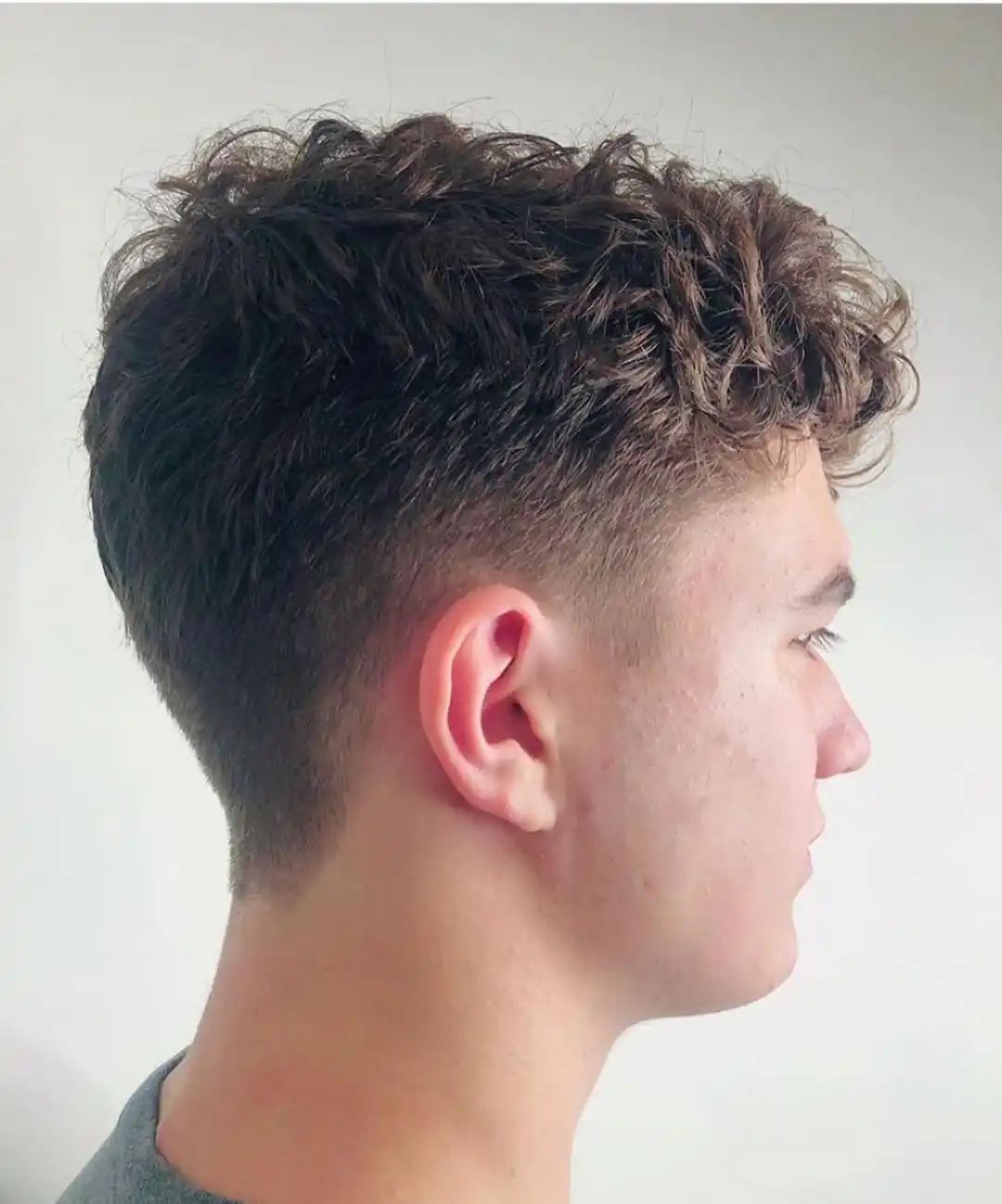 How to Style Men's Curly Hair Without Frizz 3 The 2 Step Towel Rule for Smooth Curls