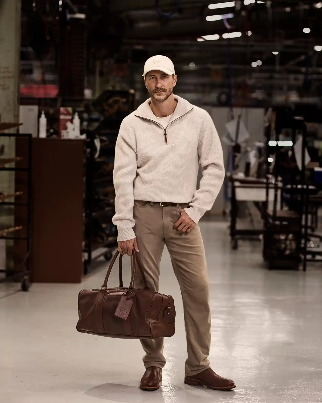 10 Stylish Men’s Outfits for Winter Travel & Ski Trips 3 The Three-Layer Formula Behind Successful Winter Travel Outfits for Men