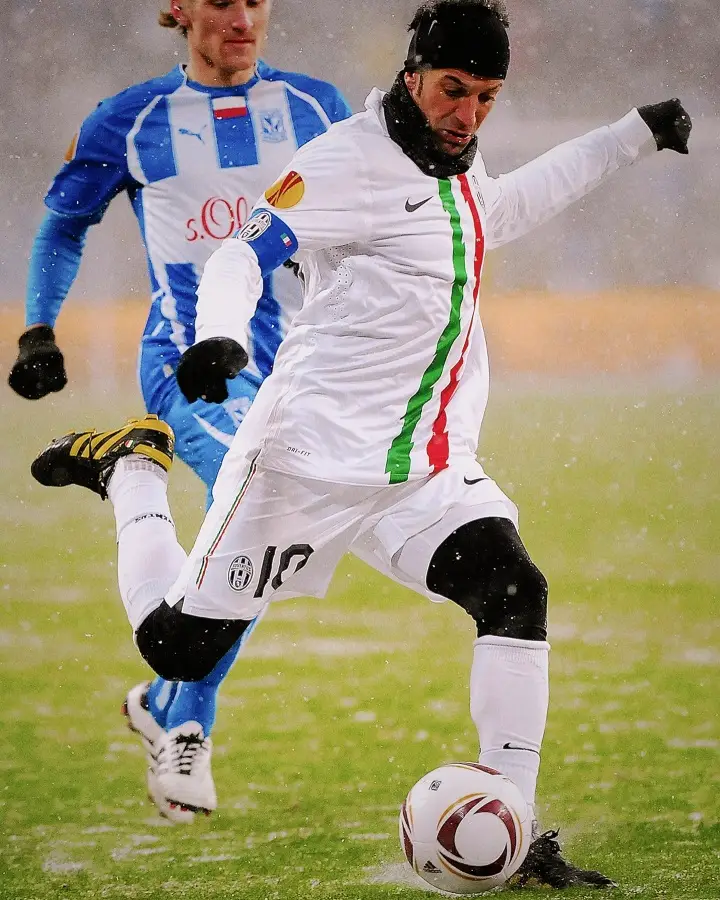 White Jersey Over a Full Thermal Base