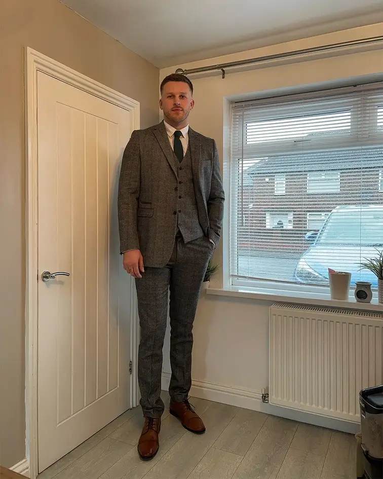 20 Classy Outfit Ideas for Tall Men That Actually Work 4 Three Piece Tweed, the Move for When Casual Won't Cut It