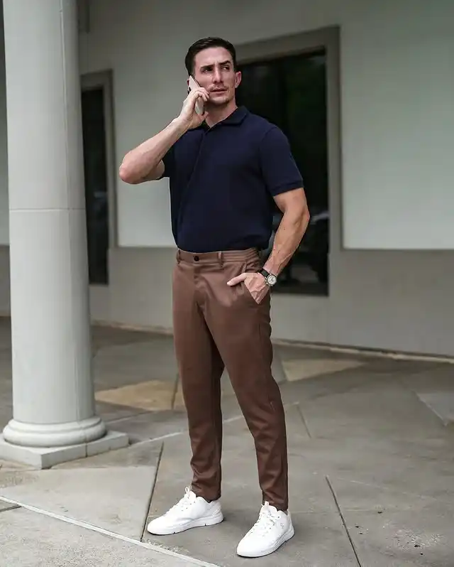 13 Minimalist Wardrobe Essentials for Men (Capsule Style) 7 6. Chino Pants
