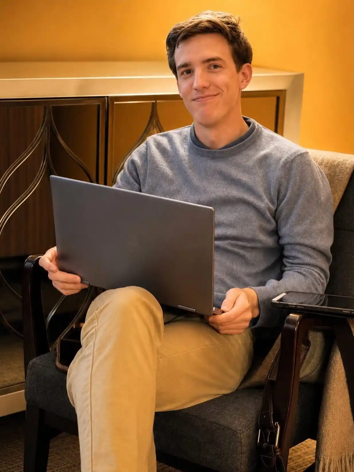 The 2026 Remote Work Uniform: Video-Ready Tops Meet Transit Comfort