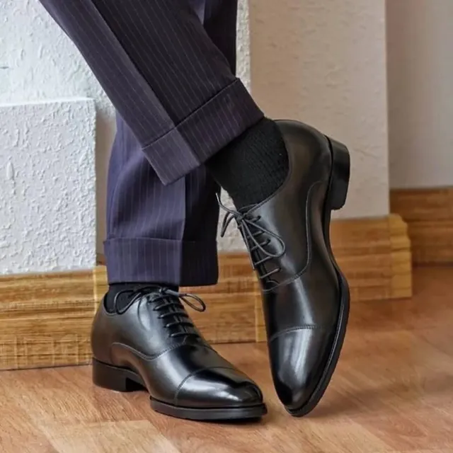 15 Shoe Styles That Complement Tall Men (Balance Height) 11 10. Cap Toe Oxfords