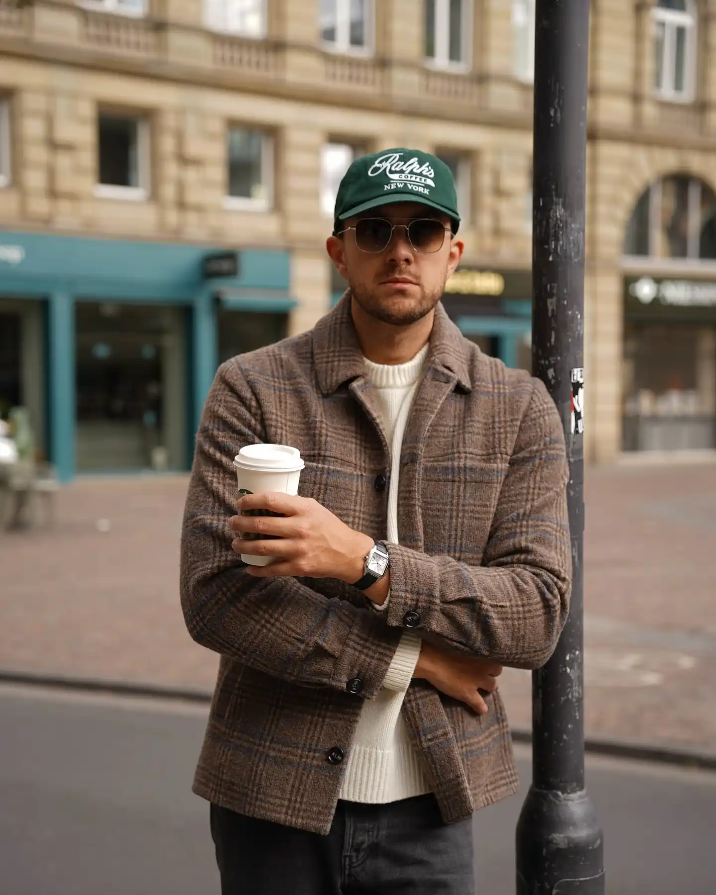 13 Minimalist Men’s Travel Capsule Outfits (Carry‑On Only) 8 7. Plaid Overshirt Jacket