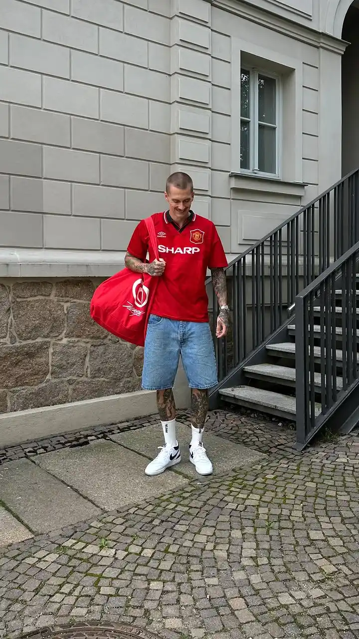 How to Dress Up Soccer Jersey Outfit Men for Any Occasion 3 Layer Your Jersey for Cold Weather