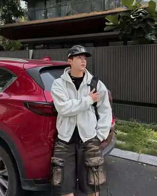 9. Oversized Hoodie