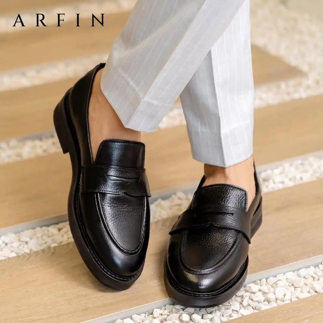 15 Shoe Styles That Complement Tall Men (Balance Height) 14 13. Textured Penny Loafers