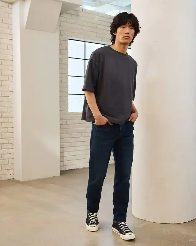 15 Jeans That Fit Tall Men (No Hemming Needed) 5 4. Deep Indigo Slim Jeans