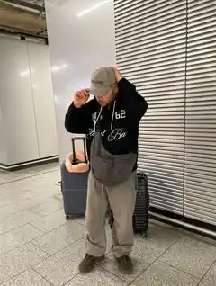 The Bottom Half Trousers Built for Long-Haul Seating