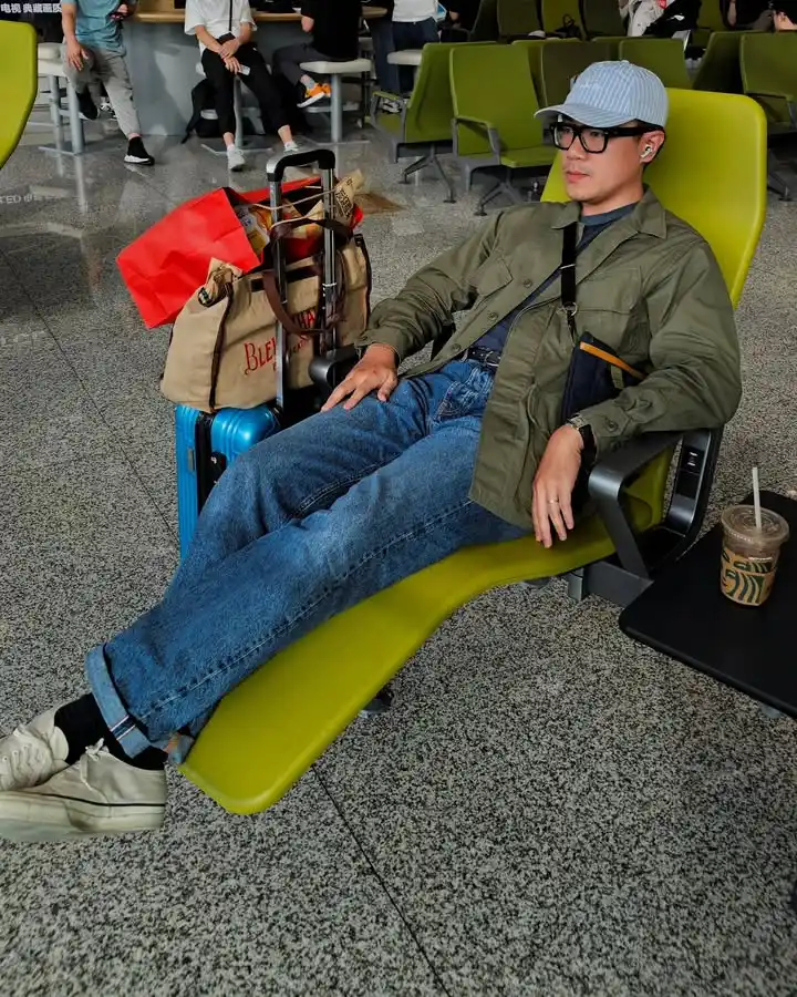 13 Airport Outfit Men Winter Combos for Cold Layovers 7 6. Olive Utility Jacket and Denim
