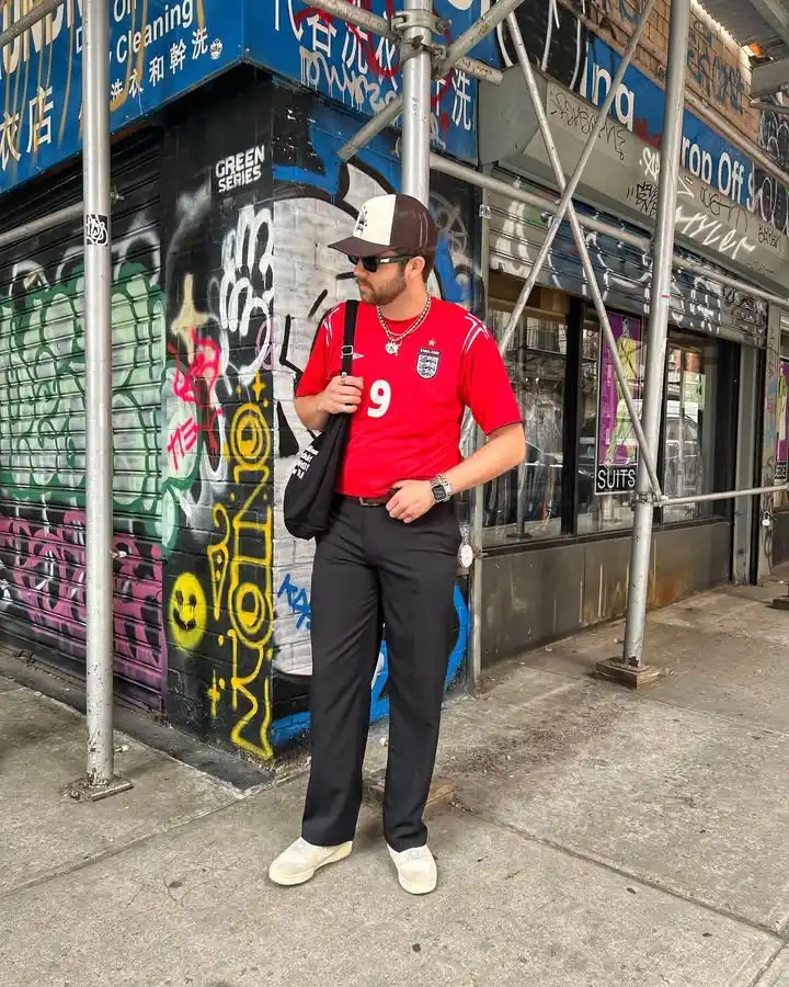 10 Soccer Jersey Outfit Men Streetwear Looks to Copy Right Now 7 6. England National Kit