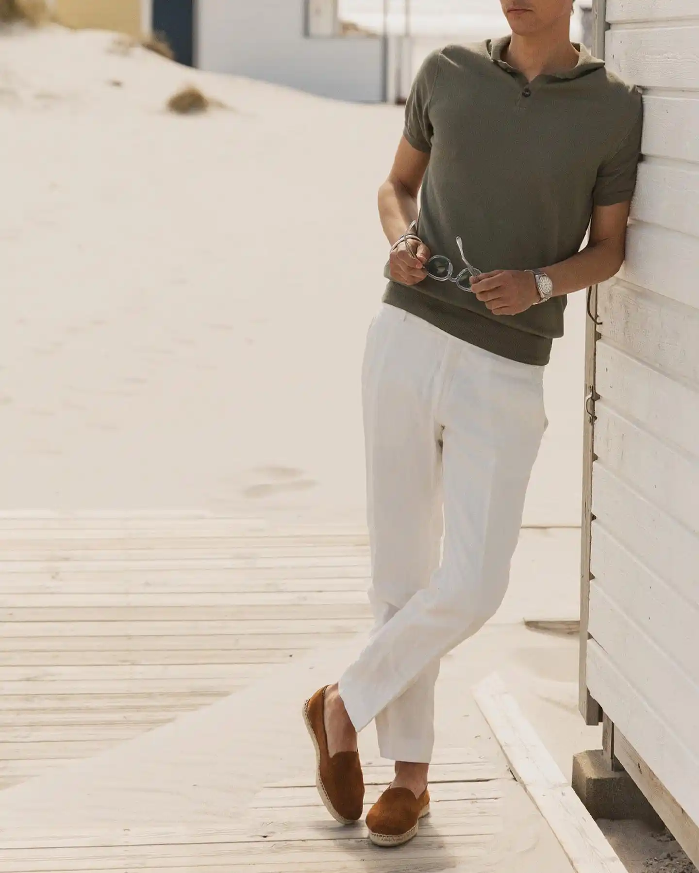 12 Capsule Wardrobe Ideas for Men (Fall, Winter, Spring, Summer) 9 8. Earth Tone Knit Polo