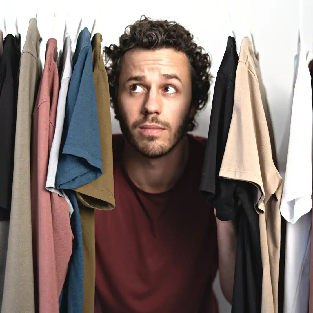 12 Capsule Wardrobe Ideas for Men (Fall, Winter, Spring, Summer) 11 10. Multi Color Capsule Closet