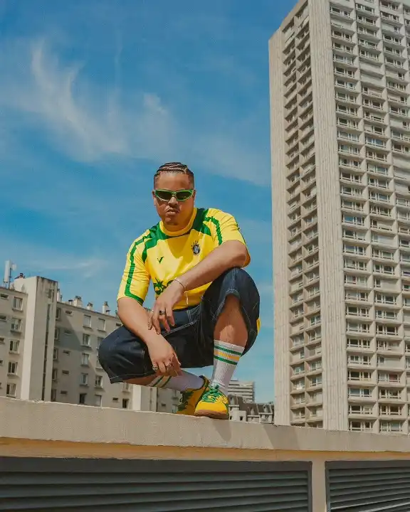 17 Soccer Jersey Streetwear Outfit Ideas for Men 3 Brazil Kit with Cropped Navy Denim