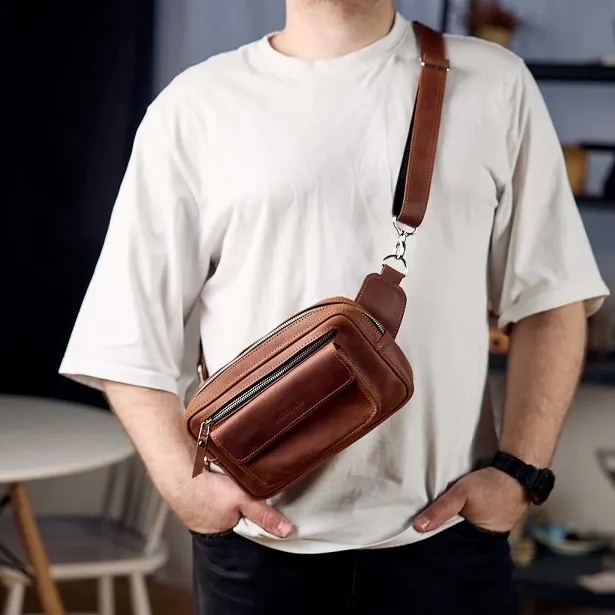 A Leather Crossbody Bag for a Smarter Travel Look