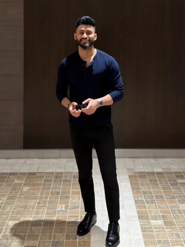 A Navy Henley That Keeps a Tall Frame Looking Sharp Not Boxy