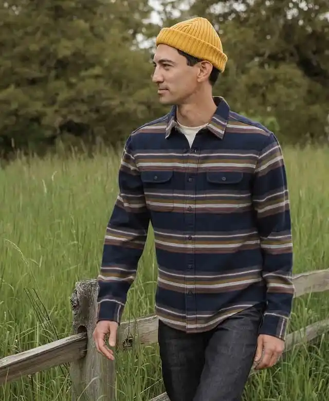 17 Shirt Styles for Tall Men That Actually Fit 18 17. Horizontal Striped Flannel