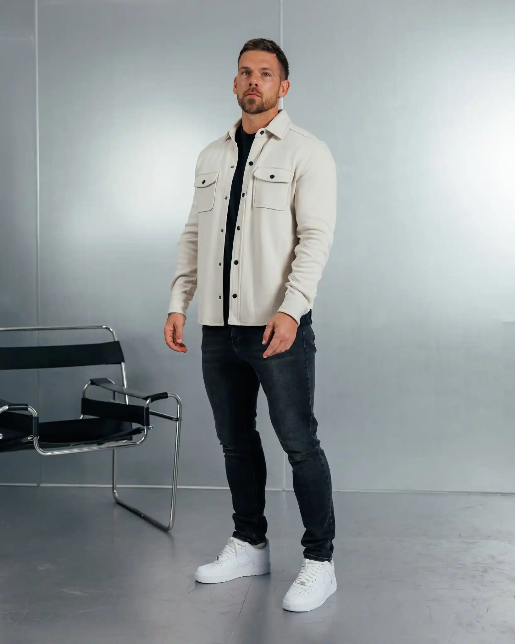 17 Shirt Styles for Tall Men That Actually Fit 7 6. Lightweight Button Up Overshirt