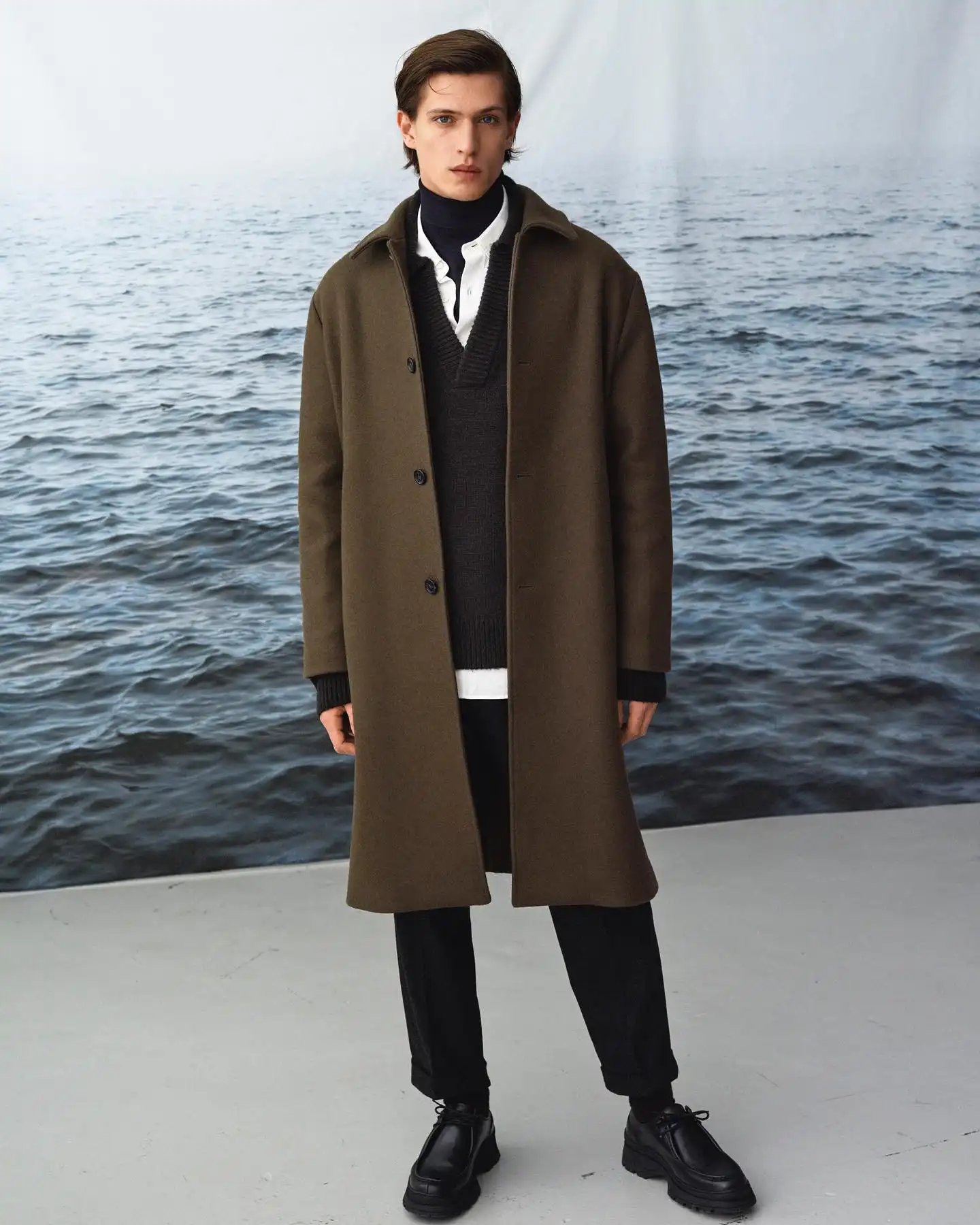 7. Long Parka With Hoodie and Tapered Sweatpants