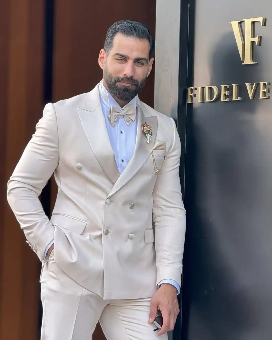 How to Read a Wedding Invitation's Dress Code (Before You Buy Anything)