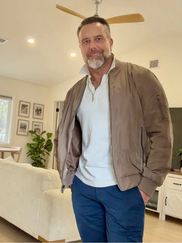 The Bomber Jacket and Popover Combo That Feels Both Relaxed and Refined