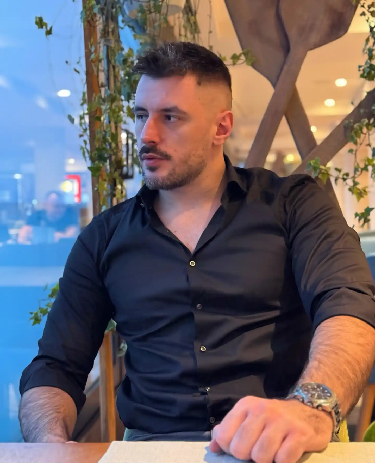 5. Black on Black Is the Fastest Way to Look Sharp Without Overdressing