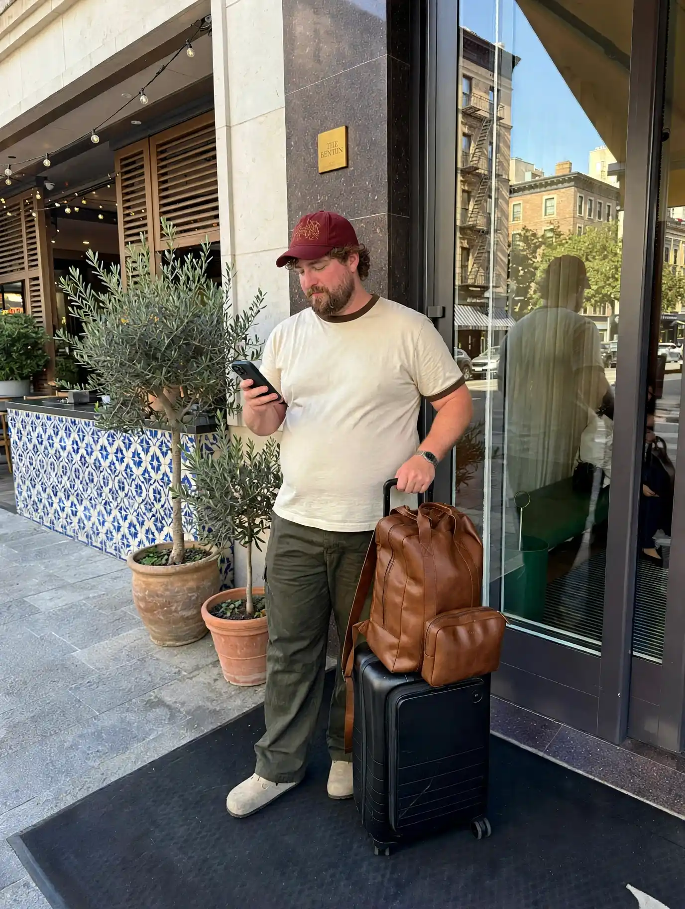 24 Travel Outfit Ideas for Plus Size Men Worth Saving Right Now 25 11. Ringer Tee and Olive Cargo Pants