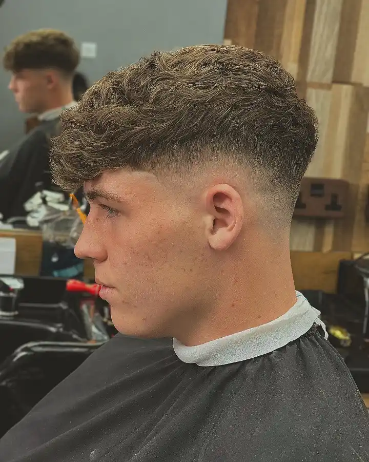 17. Wavy Textured Crop With Low Skin Fade