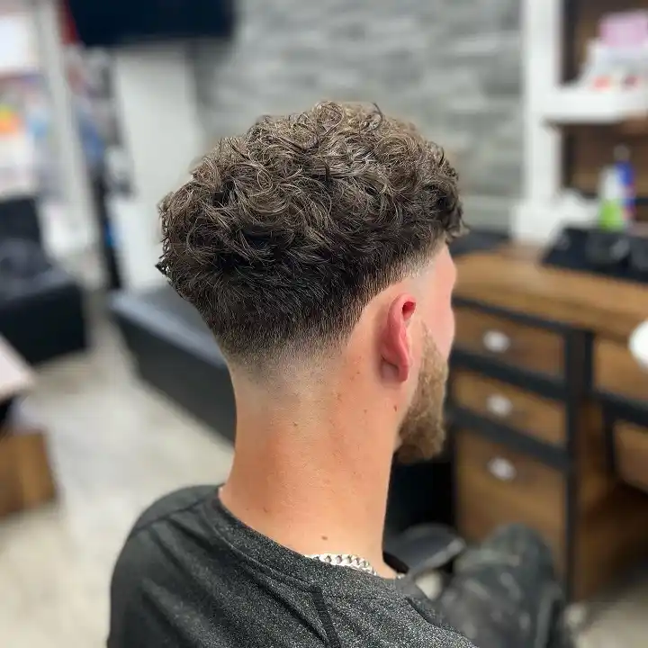 19. Curly Crown Taper With Chain Detail