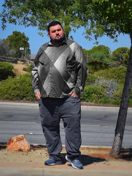 20 Big and Tall Outfit Ideas Nobody Tells You About 6 A Big Scale Pattern That Stays In One Color Family