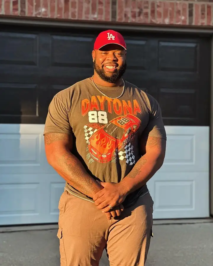 20 Big and Tall Outfit Ideas Nobody Tells You About 2 A Faded Graphic Tee With The Print Sized For Your Chest