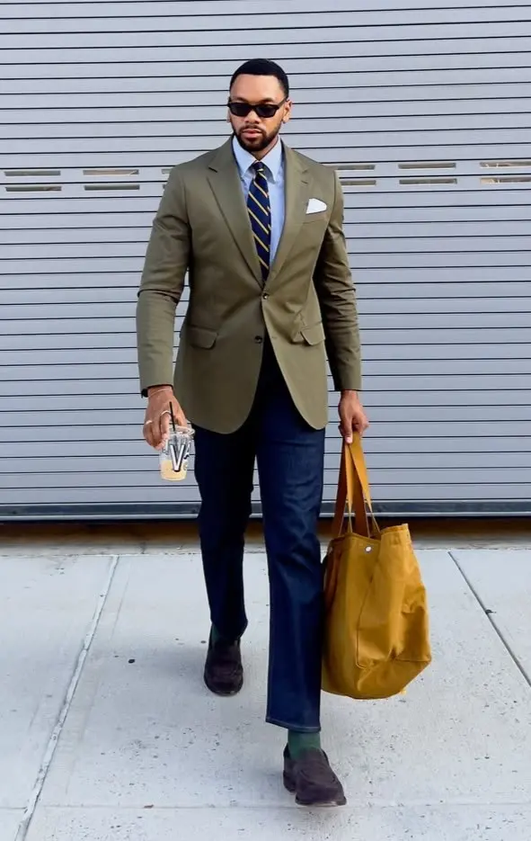 21 Capsule Workwear Outfits for Men (Minimal Office Style) 2 Olive Blazer Over Dark Denim