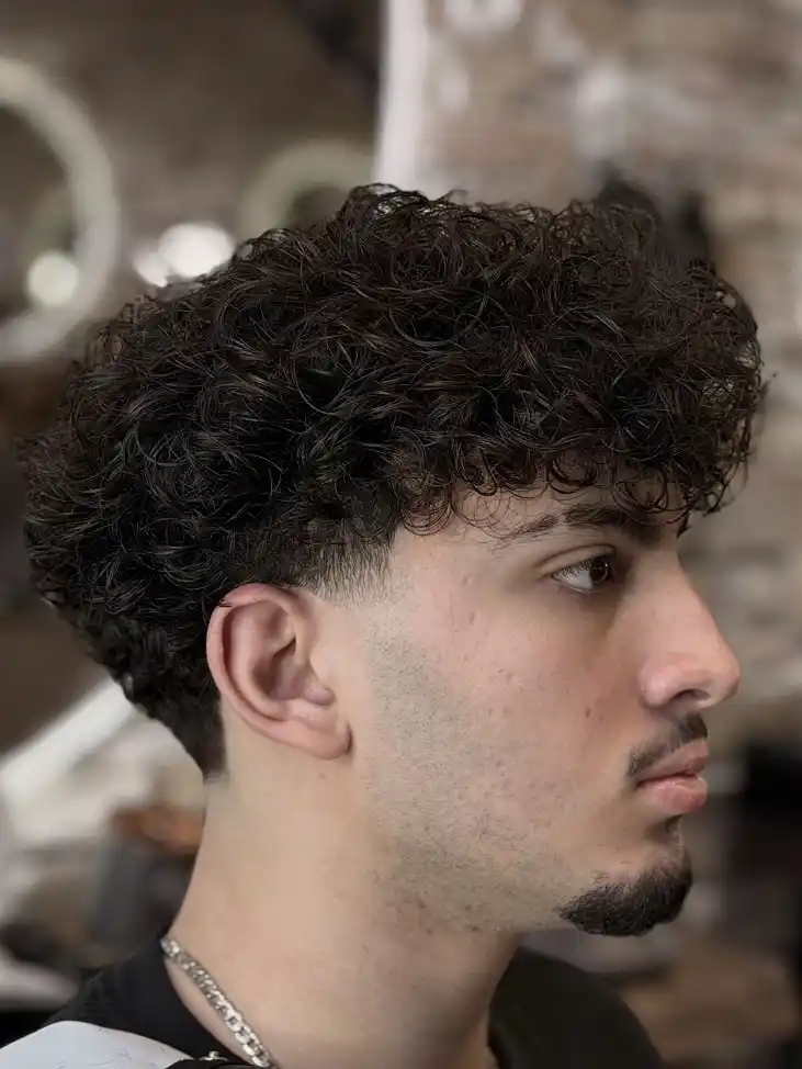 7. Loose Curl Crop With Low Taper
