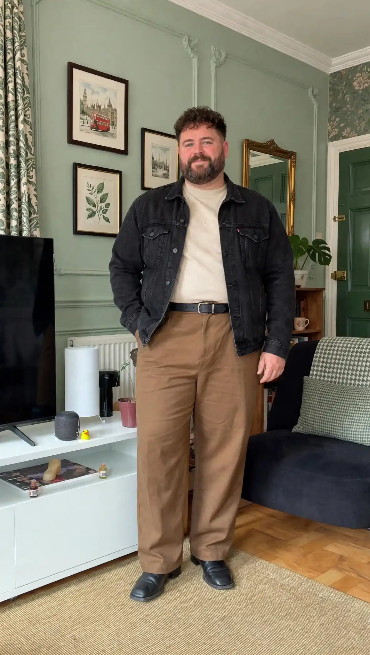 18 Big Guy Fashion Ideas Worth Saving Right Now 18 17. Combine Black Denim With Warm Camel For Instant Contrast